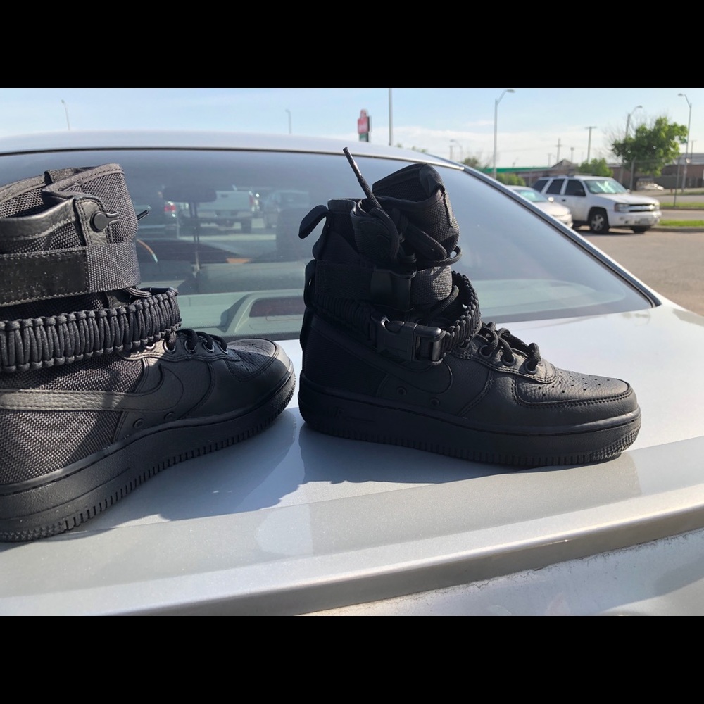 Women’s AF-1 Size 6